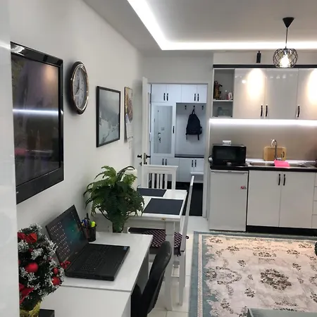 Aeden Apartamento Tirana